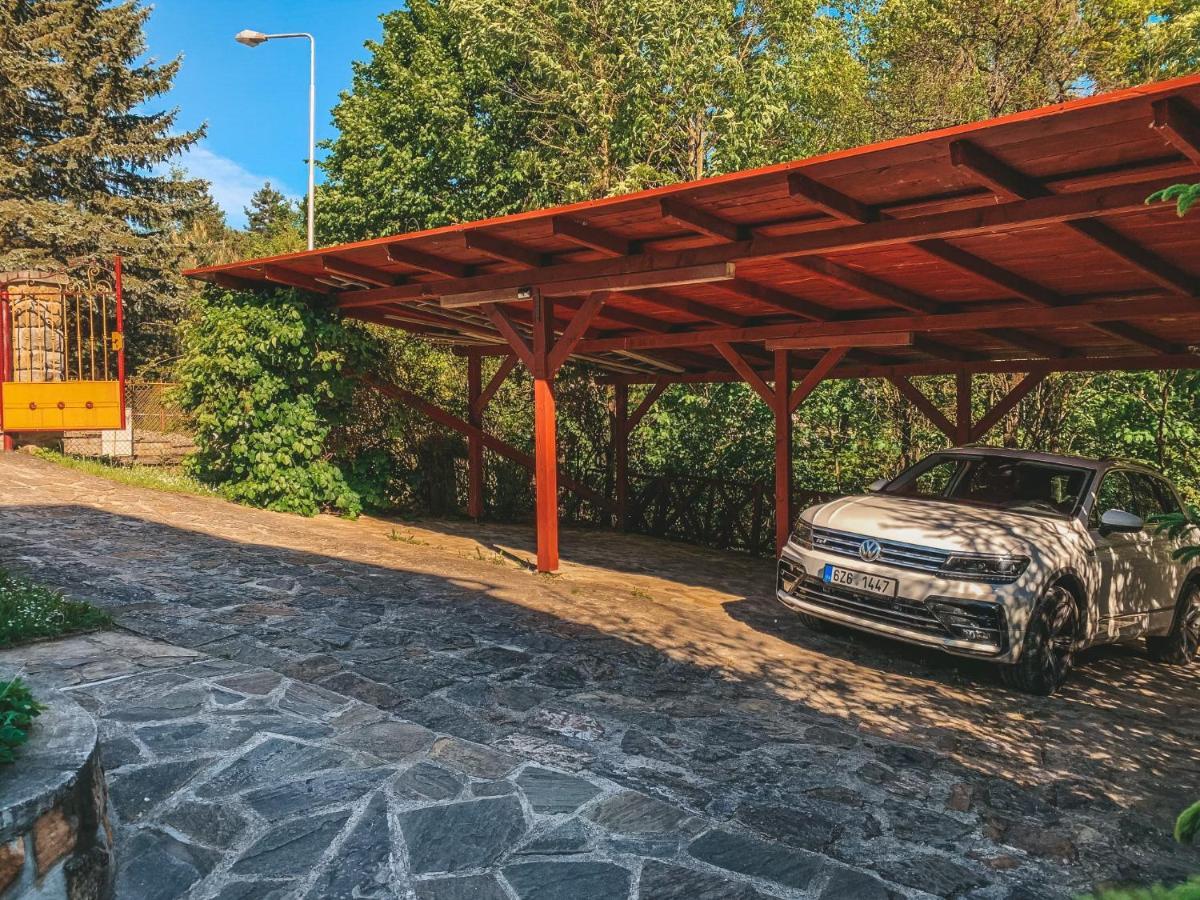 Villa Emausy Luhacovice Bagian luar foto