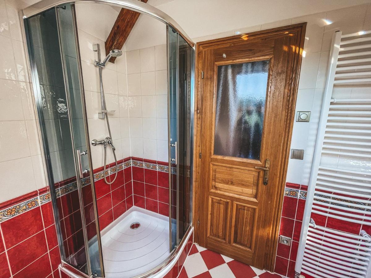 Villa Emausy Luhacovice Bagian luar foto