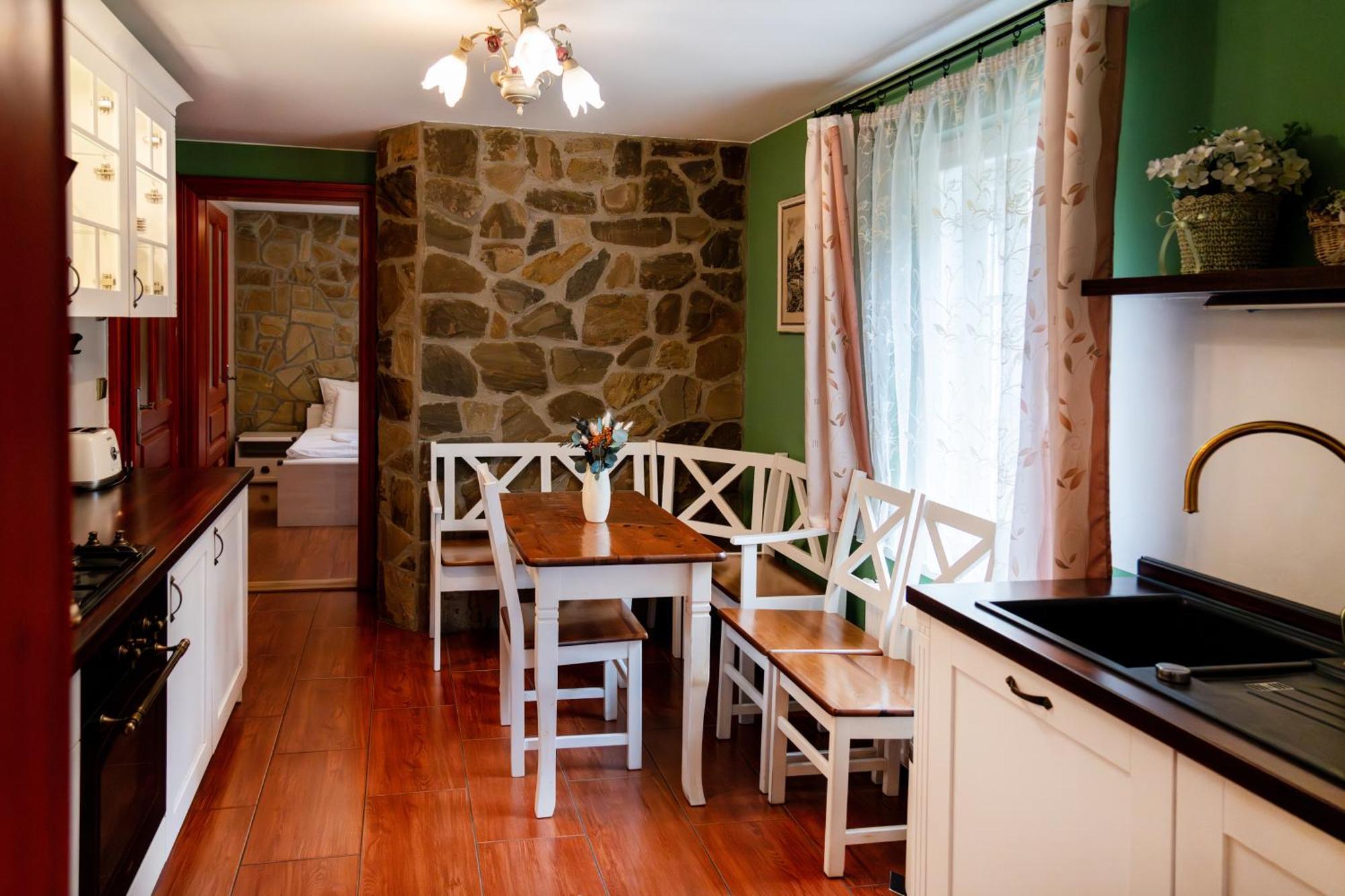 Villa Emausy Luhacovice Bagian luar foto