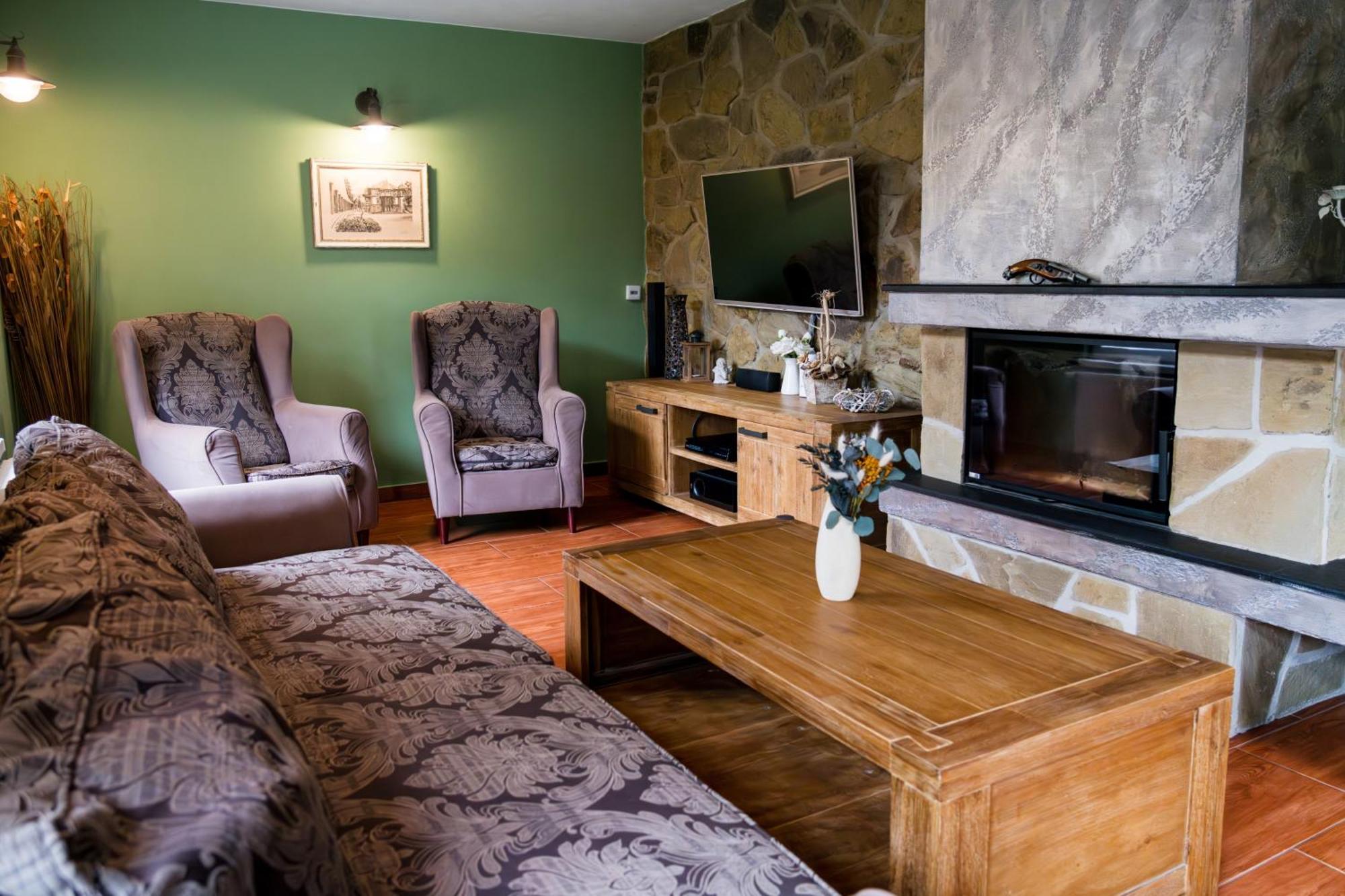 Villa Emausy Luhacovice Bagian luar foto