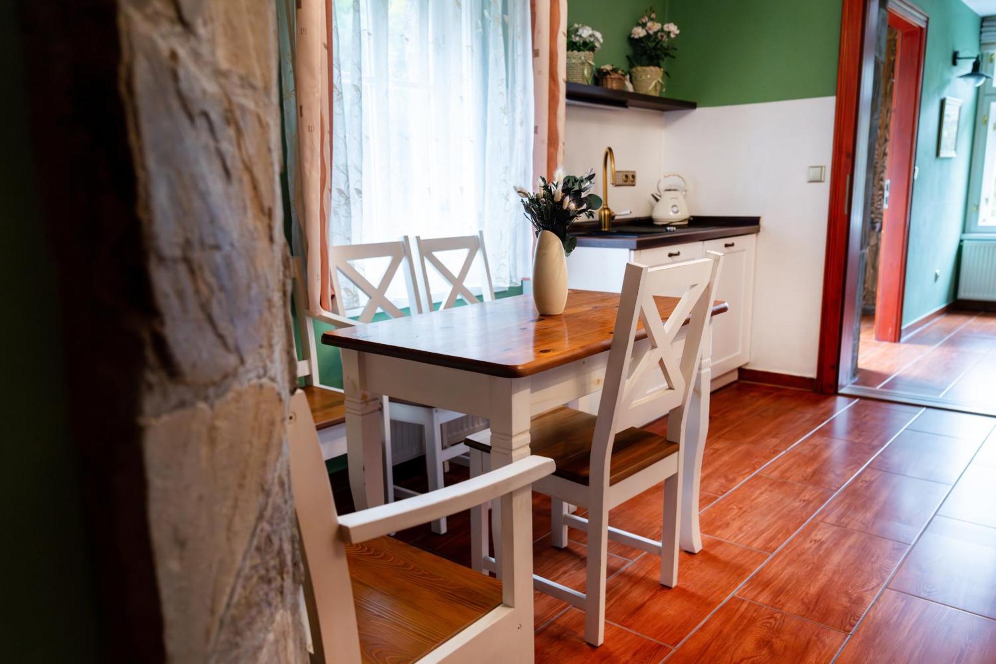 Villa Emausy Luhacovice Bagian luar foto